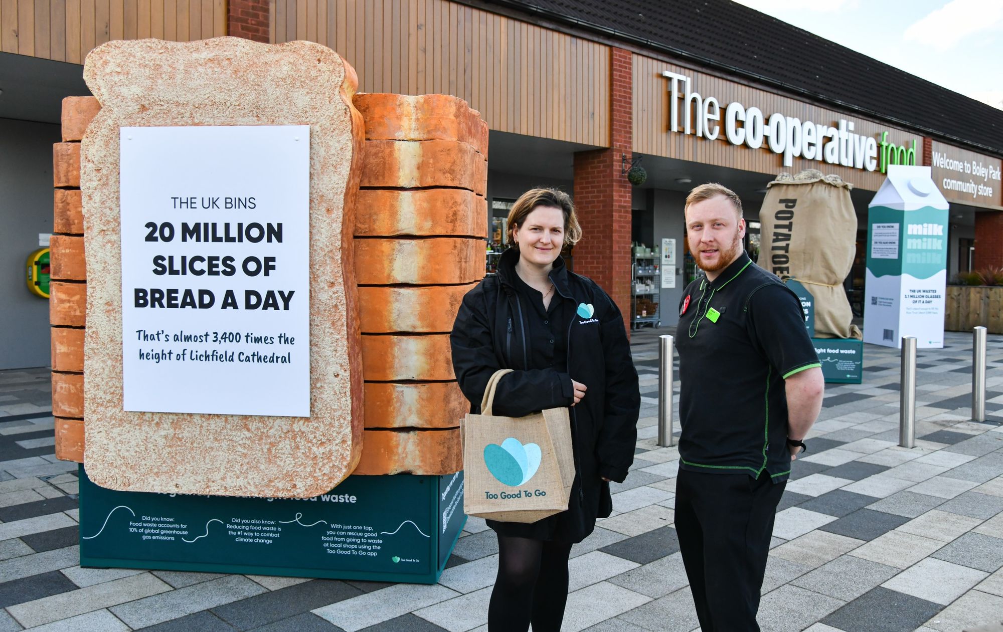 Shoppers given shocking reminder of the scale of food waste issue