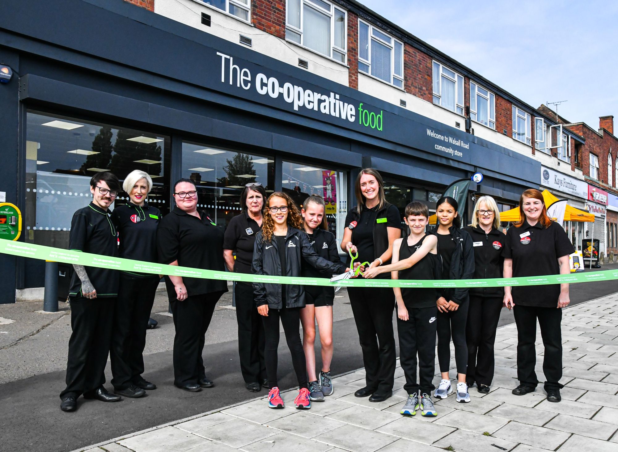Young athletes cut ribbon on transformed food store close to Commonwealth Games stadium