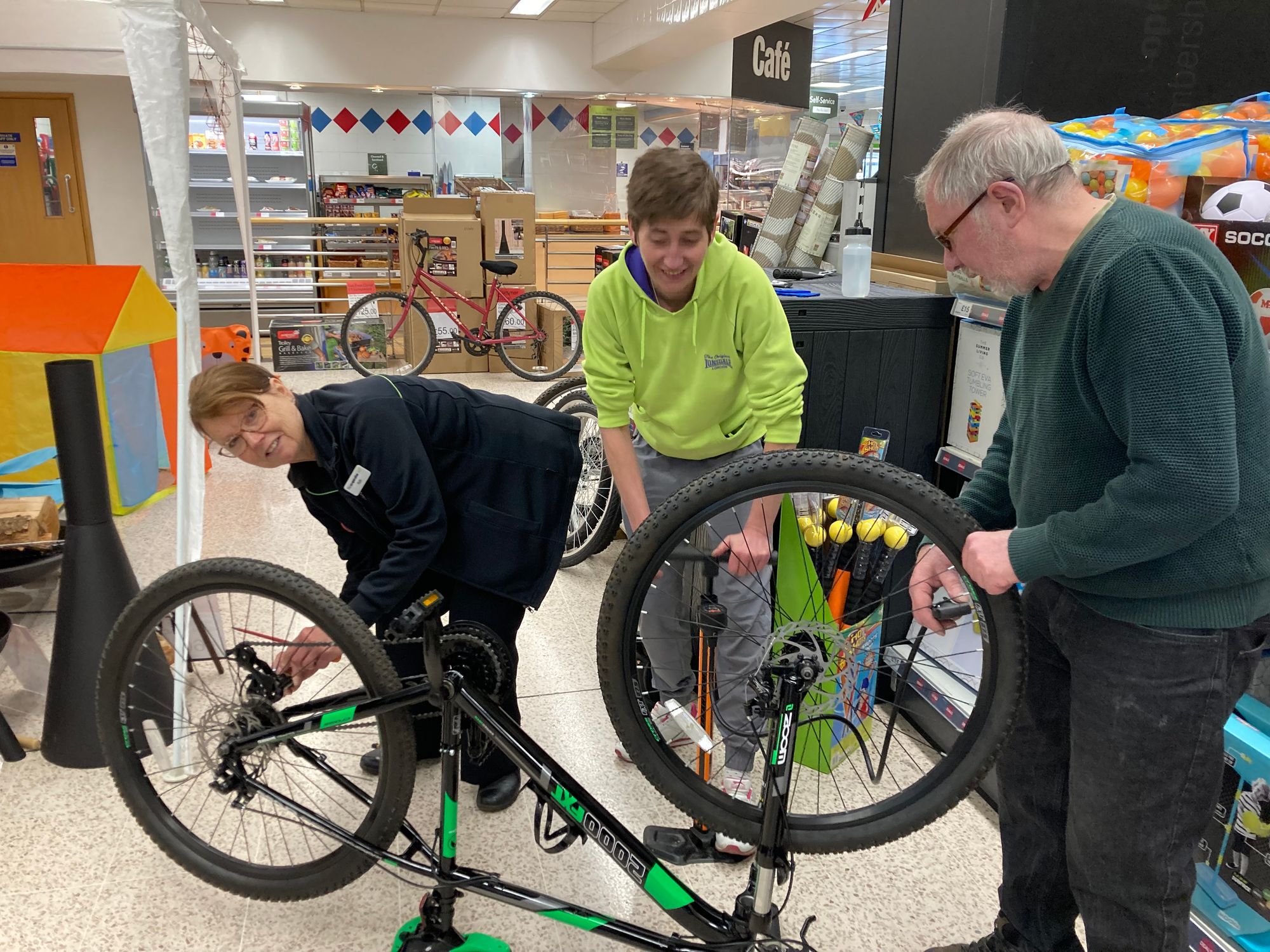 Bike repair sessions proving successful at stores.